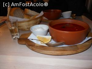 [P09] București - Restaurant 'La Plăcinte'. Palinca de Ardeal înainte de toate.  » foto by iulianic
 - 
<span class="allrVoted glyphicon glyphicon-heart hidden" id="av1035177"></span>
<a class="m-l-10 hidden" id="sv1035177" onclick="voting_Foto_DelVot(,1035177,4083)" role="button">șterge vot <span class="glyphicon glyphicon-remove"></span></a>
<a id="v91035177" class=" c-red"  onclick="voting_Foto_SetVot(1035177)" role="button"><span class="glyphicon glyphicon-heart-empty"></span> <b>LIKE</b> = Votează poza</a> <img class="hidden"  id="f1035177W9" src="/imagini/loader.gif" border="0" /><span class="AjErrMes hidden" id="e1035177ErM"></span>