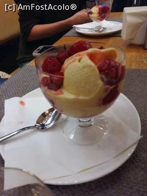 [P11] Restaurant Sardin - înghețata de vanilie cu căpșuni (trase la tigaie!) pentru 2 persoane » foto by Dragoș_MD
 - 
<span class="allrVoted glyphicon glyphicon-heart hidden" id="av1016691"></span>
<a class="m-l-10 hidden" id="sv1016691" onclick="voting_Foto_DelVot(,1016691,4083)" role="button">șterge vot <span class="glyphicon glyphicon-remove"></span></a>
<a id="v91016691" class=" c-red"  onclick="voting_Foto_SetVot(1016691)" role="button"><span class="glyphicon glyphicon-heart-empty"></span> <b>LIKE</b> = Votează poza</a> <img class="hidden"  id="f1016691W9" src="/imagini/loader.gif" border="0" /><span class="AjErrMes hidden" id="e1016691ErM"></span>