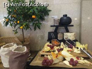 [P18] Braseria Corso- Coltul cu branzeturi nobile.  » foto by Floria
 - 
<span class="allrVoted glyphicon glyphicon-heart hidden" id="av825212"></span>
<a class="m-l-10 hidden" id="sv825212" onclick="voting_Foto_DelVot(,825212,4083)" role="button">șterge vot <span class="glyphicon glyphicon-remove"></span></a>
<a id="v9825212" class=" c-red"  onclick="voting_Foto_SetVot(825212)" role="button"><span class="glyphicon glyphicon-heart-empty"></span> <b>LIKE</b> = Votează poza</a> <img class="hidden"  id="f825212W9" src="/imagini/loader.gif" border="0" /><span class="AjErrMes hidden" id="e825212ErM"></span>