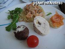 [P10] Restaurantul ' La Gondola', mai mancasem o parte din ele » foto by Diaura*
 - 
<span class="allrVoted glyphicon glyphicon-heart hidden" id="av106341"></span>
<a class="m-l-10 hidden" id="sv106341" onclick="voting_Foto_DelVot(,106341,4083)" role="button">șterge vot <span class="glyphicon glyphicon-remove"></span></a>
<a id="v9106341" class=" c-red"  onclick="voting_Foto_SetVot(106341)" role="button"><span class="glyphicon glyphicon-heart-empty"></span> <b>LIKE</b> = Votează poza</a> <img class="hidden"  id="f106341W9" src="/imagini/loader.gif" border="0" /><span class="AjErrMes hidden" id="e106341ErM"></span>