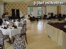 [P02] Restaurantul ' La Gondola' un aranjament elegant » foto by Diaura*
 - 
<span class="allrVoted glyphicon glyphicon-heart hidden" id="av106333"></span>
<a class="m-l-10 hidden" id="sv106333" onclick="voting_Foto_DelVot(,106333,4083)" role="button">șterge vot <span class="glyphicon glyphicon-remove"></span></a>
<a id="v9106333" class=" c-red"  onclick="voting_Foto_SetVot(106333)" role="button"><span class="glyphicon glyphicon-heart-empty"></span> <b>LIKE</b> = Votează poza</a> <img class="hidden"  id="f106333W9" src="/imagini/loader.gif" border="0" /><span class="AjErrMes hidden" id="e106333ErM"></span>