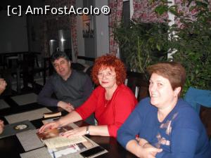 [P03] @roth, @ANILU și Sorin. Se strânge lumea.  » foto by Zoazore
 - 
<span class="allrVoted glyphicon glyphicon-heart hidden" id="av944190"></span>
<a class="m-l-10 hidden" id="sv944190" onclick="voting_Foto_DelVot(,944190,4083)" role="button">șterge vot <span class="glyphicon glyphicon-remove"></span></a>
<a id="v9944190" class=" c-red"  onclick="voting_Foto_SetVot(944190)" role="button"><span class="glyphicon glyphicon-heart-empty"></span> <b>LIKE</b> = Votează poza</a> <img class="hidden"  id="f944190W9" src="/imagini/loader.gif" border="0" /><span class="AjErrMes hidden" id="e944190ErM"></span>