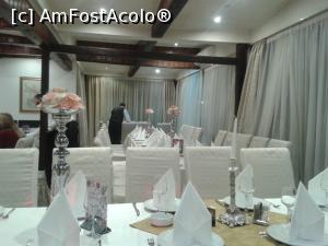 [P10] Interior restaurant Dineș.  » foto by Aurici
 - 
<span class="allrVoted glyphicon glyphicon-heart hidden" id="av728266"></span>
<a class="m-l-10 hidden" id="sv728266" onclick="voting_Foto_DelVot(,728266,4083)" role="button">șterge vot <span class="glyphicon glyphicon-remove"></span></a>
<a id="v9728266" class=" c-red"  onclick="voting_Foto_SetVot(728266)" role="button"><span class="glyphicon glyphicon-heart-empty"></span> <b>LIKE</b> = Votează poza</a> <img class="hidden"  id="f728266W9" src="/imagini/loader.gif" border="0" /><span class="AjErrMes hidden" id="e728266ErM"></span>