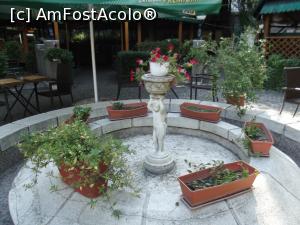 [P23] Casa Oamenilor de Stiinta - terasa si diverse decoratiuni » foto by mishu
 - 
<span class="allrVoted glyphicon glyphicon-heart hidden" id="av791954"></span>
<a class="m-l-10 hidden" id="sv791954" onclick="voting_Foto_DelVot(,791954,4083)" role="button">șterge vot <span class="glyphicon glyphicon-remove"></span></a>
<a id="v9791954" class=" c-red"  onclick="voting_Foto_SetVot(791954)" role="button"><span class="glyphicon glyphicon-heart-empty"></span> <b>LIKE</b> = Votează poza</a> <img class="hidden"  id="f791954W9" src="/imagini/loader.gif" border="0" /><span class="AjErrMes hidden" id="e791954ErM"></span>