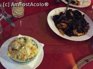 [P13] Restaurant Chong Qing - orez cu ou si legume si pui cu urechi de lemn » foto by mishu
 - 
<span class="allrVoted glyphicon glyphicon-heart hidden" id="av806942"></span>
<a class="m-l-10 hidden" id="sv806942" onclick="voting_Foto_DelVot(,806942,4083)" role="button">șterge vot <span class="glyphicon glyphicon-remove"></span></a>
<a id="v9806942" class=" c-red"  onclick="voting_Foto_SetVot(806942)" role="button"><span class="glyphicon glyphicon-heart-empty"></span> <b>LIKE</b> = Votează poza</a> <img class="hidden"  id="f806942W9" src="/imagini/loader.gif" border="0" /><span class="AjErrMes hidden" id="e806942ErM"></span>