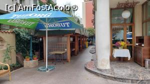 [P08] Hotel Irisa - alt colț de terasă » foto by Carmen Ion
 - 
<span class="allrVoted glyphicon glyphicon-heart hidden" id="av1405918"></span>
<a class="m-l-10 hidden" id="sv1405918" onclick="voting_Foto_DelVot(,1405918,4083)" role="button">șterge vot <span class="glyphicon glyphicon-remove"></span></a>
<a id="v91405918" class=" c-red"  onclick="voting_Foto_SetVot(1405918)" role="button"><span class="glyphicon glyphicon-heart-empty"></span> <b>LIKE</b> = Votează poza</a> <img class="hidden"  id="f1405918W9" src="/imagini/loader.gif" border="0" /><span class="AjErrMes hidden" id="e1405918ErM"></span>