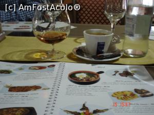 [P04] Studiam meniul savurând cafeaua și coniacul » foto by ANILU
 - 
<span class="allrVoted glyphicon glyphicon-heart hidden" id="av730517"></span>
<a class="m-l-10 hidden" id="sv730517" onclick="voting_Foto_DelVot(,730517,4083)" role="button">șterge vot <span class="glyphicon glyphicon-remove"></span></a>
<a id="v9730517" class=" c-red"  onclick="voting_Foto_SetVot(730517)" role="button"><span class="glyphicon glyphicon-heart-empty"></span> <b>LIKE</b> = Votează poza</a> <img class="hidden"  id="f730517W9" src="/imagini/loader.gif" border="0" /><span class="AjErrMes hidden" id="e730517ErM"></span>