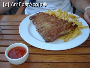 [P11] Berăria H - dovada că am mâncat renumitele coaste » foto by ANILU
 - 
<span class="allrVoted glyphicon glyphicon-heart hidden" id="av772533"></span>
<a class="m-l-10 hidden" id="sv772533" onclick="voting_Foto_DelVot(,772533,4083)" role="button">șterge vot <span class="glyphicon glyphicon-remove"></span></a>
<a id="v9772533" class=" c-red"  onclick="voting_Foto_SetVot(772533)" role="button"><span class="glyphicon glyphicon-heart-empty"></span> <b>LIKE</b> = Votează poza</a> <img class="hidden"  id="f772533W9" src="/imagini/loader.gif" border="0" /><span class="AjErrMes hidden" id="e772533ErM"></span>