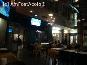 [P01] Restaurant Stadio - Atrium » foto by Mika
 - 
<span class="allrVoted glyphicon glyphicon-heart hidden" id="av1071424"></span>
<a class="m-l-10 hidden" id="sv1071424" onclick="voting_Foto_DelVot(,1071424,4083)" role="button">șterge vot <span class="glyphicon glyphicon-remove"></span></a>
<a id="v91071424" class=" c-red"  onclick="voting_Foto_SetVot(1071424)" role="button"><span class="glyphicon glyphicon-heart-empty"></span> <b>LIKE</b> = Votează poza</a> <img class="hidden"  id="f1071424W9" src="/imagini/loader.gif" border="0" /><span class="AjErrMes hidden" id="e1071424ErM"></span>