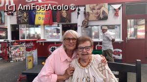 [P22] Mama Michi şi prietena din Belgia » foto by Michi
 - 
<span class="allrVoted glyphicon glyphicon-heart hidden" id="av1542318"></span>
<a class="m-l-10 hidden" id="sv1542318" onclick="voting_Foto_DelVot(,1542318,4083)" role="button">șterge vot <span class="glyphicon glyphicon-remove"></span></a>
<a id="v91542318" class=" c-red"  onclick="voting_Foto_SetVot(1542318)" role="button"><span class="glyphicon glyphicon-heart-empty"></span> <b>LIKE</b> = Votează poza</a> <img class="hidden"  id="f1542318W9" src="/imagini/loader.gif" border="0" /><span class="AjErrMes hidden" id="e1542318ErM"></span>