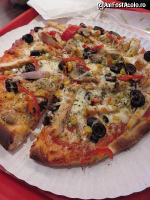[P06] Pizza la Spring.  » foto by tata123 🔱
 - 
<span class="allrVoted glyphicon glyphicon-heart hidden" id="av598669"></span>
<a class="m-l-10 hidden" id="sv598669" onclick="voting_Foto_DelVot(,598669,4083)" role="button">șterge vot <span class="glyphicon glyphicon-remove"></span></a>
<a id="v9598669" class=" c-red"  onclick="voting_Foto_SetVot(598669)" role="button"><span class="glyphicon glyphicon-heart-empty"></span> <b>LIKE</b> = Votează poza</a> <img class="hidden"  id="f598669W9" src="/imagini/loader.gif" border="0" /><span class="AjErrMes hidden" id="e598669ErM"></span>