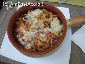 [P06] Penne alla Siciliana al Forno - Restaurant Shorley, București.  » foto by tata123 🔱
 - 
<span class="allrVoted glyphicon glyphicon-heart hidden" id="av847892"></span>
<a class="m-l-10 hidden" id="sv847892" onclick="voting_Foto_DelVot(,847892,4083)" role="button">șterge vot <span class="glyphicon glyphicon-remove"></span></a>
<a id="v9847892" class=" c-red"  onclick="voting_Foto_SetVot(847892)" role="button"><span class="glyphicon glyphicon-heart-empty"></span> <b>LIKE</b> = Votează poza</a> <img class="hidden"  id="f847892W9" src="/imagini/loader.gif" border="0" /><span class="AjErrMes hidden" id="e847892ErM"></span>