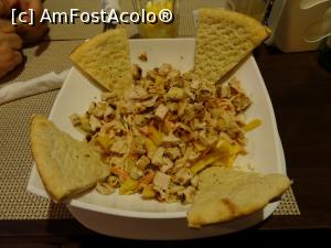 [P10] Salata Șefului - Restaurant Amarillo - Dr. Taberei, București.  » foto by tata123 🔱
 - 
<span class="allrVoted glyphicon glyphicon-heart hidden" id="av946583"></span>
<a class="m-l-10 hidden" id="sv946583" onclick="voting_Foto_DelVot(,946583,4083)" role="button">șterge vot <span class="glyphicon glyphicon-remove"></span></a>
<a id="v9946583" class=" c-red"  onclick="voting_Foto_SetVot(946583)" role="button"><span class="glyphicon glyphicon-heart-empty"></span> <b>LIKE</b> = Votează poza</a> <img class="hidden"  id="f946583W9" src="/imagini/loader.gif" border="0" /><span class="AjErrMes hidden" id="e946583ErM"></span>