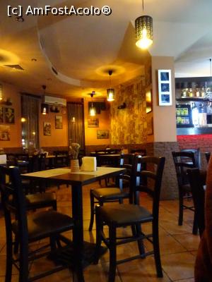 [P02] Interior restaurant Amarillo - Dr. Taberei, București.  » foto by tata123 🔱
 - 
<span class="allrVoted glyphicon glyphicon-heart hidden" id="av946575"></span>
<a class="m-l-10 hidden" id="sv946575" onclick="voting_Foto_DelVot(,946575,4083)" role="button">șterge vot <span class="glyphicon glyphicon-remove"></span></a>
<a id="v9946575" class=" c-red"  onclick="voting_Foto_SetVot(946575)" role="button"><span class="glyphicon glyphicon-heart-empty"></span> <b>LIKE</b> = Votează poza</a> <img class="hidden"  id="f946575W9" src="/imagini/loader.gif" border="0" /><span class="AjErrMes hidden" id="e946575ErM"></span>