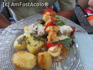 [P09] Frigărui de pui - Restaurant Trattoria Roma.  » foto by tata123 🔱
 - 
<span class="allrVoted glyphicon glyphicon-heart hidden" id="av1009435"></span>
<a class="m-l-10 hidden" id="sv1009435" onclick="voting_Foto_DelVot(,1009435,4083)" role="button">șterge vot <span class="glyphicon glyphicon-remove"></span></a>
<a id="v91009435" class=" c-red"  onclick="voting_Foto_SetVot(1009435)" role="button"><span class="glyphicon glyphicon-heart-empty"></span> <b>LIKE</b> = Votează poza</a> <img class="hidden"  id="f1009435W9" src="/imagini/loader.gif" border="0" /><span class="AjErrMes hidden" id="e1009435ErM"></span>