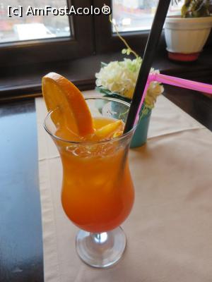 [P11] Campari Orange - Casa Dante. Pub & Restaurant.  » foto by tata123 🔱
 - 
<span class="allrVoted glyphicon glyphicon-heart hidden" id="av1148550"></span>
<a class="m-l-10 hidden" id="sv1148550" onclick="voting_Foto_DelVot(,1148550,4083)" role="button">șterge vot <span class="glyphicon glyphicon-remove"></span></a>
<a id="v91148550" class=" c-red"  onclick="voting_Foto_SetVot(1148550)" role="button"><span class="glyphicon glyphicon-heart-empty"></span> <b>LIKE</b> = Votează poza</a> <img class="hidden"  id="f1148550W9" src="/imagini/loader.gif" border="0" /><span class="AjErrMes hidden" id="e1148550ErM"></span>