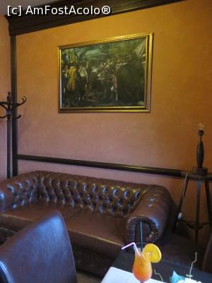 [P04] Hol - Casa Dante. Pub & Restaurant.  » foto by tata123 🔱
 - 
<span class="allrVoted glyphicon glyphicon-heart hidden" id="av1148543"></span>
<a class="m-l-10 hidden" id="sv1148543" onclick="voting_Foto_DelVot(,1148543,4083)" role="button">șterge vot <span class="glyphicon glyphicon-remove"></span></a>
<a id="v91148543" class=" c-red"  onclick="voting_Foto_SetVot(1148543)" role="button"><span class="glyphicon glyphicon-heart-empty"></span> <b>LIKE</b> = Votează poza</a> <img class="hidden"  id="f1148543W9" src="/imagini/loader.gif" border="0" /><span class="AjErrMes hidden" id="e1148543ErM"></span>
