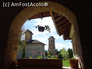[P05] Vedere spre biserica mănăstirii Brebu. » foto by tata123 🔱
 - 
<span class="allrVoted glyphicon glyphicon-heart hidden" id="av1229591"></span>
<a class="m-l-10 hidden" id="sv1229591" onclick="voting_Foto_DelVot(,1229591,4099)" role="button">șterge vot <span class="glyphicon glyphicon-remove"></span></a>
<a id="v91229591" class=" c-red"  onclick="voting_Foto_SetVot(1229591)" role="button"><span class="glyphicon glyphicon-heart-empty"></span> <b>LIKE</b> = Votează poza</a> <img class="hidden"  id="f1229591W9" src="/imagini/loader.gif" border="0" /><span class="AjErrMes hidden" id="e1229591ErM"></span>