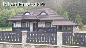 [P24] Casă boierească din zonă  » foto by Mitica49
 - 
<span class="allrVoted glyphicon glyphicon-heart hidden" id="av1414737"></span>
<a class="m-l-10 hidden" id="sv1414737" onclick="voting_Foto_DelVot(,1414737,4103)" role="button">șterge vot <span class="glyphicon glyphicon-remove"></span></a>
<a id="v91414737" class=" c-red"  onclick="voting_Foto_SetVot(1414737)" role="button"><span class="glyphicon glyphicon-heart-empty"></span> <b>LIKE</b> = Votează poza</a> <img class="hidden"  id="f1414737W9" src="/imagini/loader.gif" border="0" /><span class="AjErrMes hidden" id="e1414737ErM"></span>