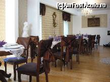 [P04] Restaurant mic dejun » foto by coroana
 - 
<span class="allrVoted glyphicon glyphicon-heart hidden" id="av347673"></span>
<a class="m-l-10 hidden" id="sv347673" onclick="voting_Foto_DelVot(,347673,4128)" role="button">șterge vot <span class="glyphicon glyphicon-remove"></span></a>
<a id="v9347673" class=" c-red"  onclick="voting_Foto_SetVot(347673)" role="button"><span class="glyphicon glyphicon-heart-empty"></span> <b>LIKE</b> = Votează poza</a> <img class="hidden"  id="f347673W9" src="/imagini/loader.gif" border="0" /><span class="AjErrMes hidden" id="e347673ErM"></span>