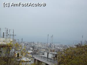 [P29] Din balconul Salonicului, către mare » foto by irinad
 - 
<span class="allrVoted glyphicon glyphicon-heart hidden" id="av833188"></span>
<a class="m-l-10 hidden" id="sv833188" onclick="voting_Foto_DelVot(,833188,4165)" role="button">șterge vot <span class="glyphicon glyphicon-remove"></span></a>
<a id="v9833188" class=" c-red"  onclick="voting_Foto_SetVot(833188)" role="button"><span class="glyphicon glyphicon-heart-empty"></span> <b>LIKE</b> = Votează poza</a> <img class="hidden"  id="f833188W9" src="/imagini/loader.gif" border="0" /><span class="AjErrMes hidden" id="e833188ErM"></span>