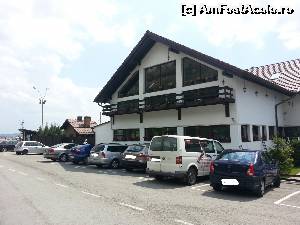 [P03] parcarea restaurantului » foto by osna
 - 
<span class="allrVoted glyphicon glyphicon-heart hidden" id="av551134"></span>
<a class="m-l-10 hidden" id="sv551134" onclick="voting_Foto_DelVot(,551134,4172)" role="button">șterge vot <span class="glyphicon glyphicon-remove"></span></a>
<a id="v9551134" class=" c-red"  onclick="voting_Foto_SetVot(551134)" role="button"><span class="glyphicon glyphicon-heart-empty"></span> <b>LIKE</b> = Votează poza</a> <img class="hidden"  id="f551134W9" src="/imagini/loader.gif" border="0" /><span class="AjErrMes hidden" id="e551134ErM"></span>