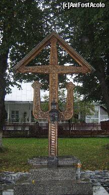 [P17] cruce sculptata aflata in curtea manastirii » foto by cristi82d
 - 
<span class="allrVoted glyphicon glyphicon-heart hidden" id="av146882"></span>
<a class="m-l-10 hidden" id="sv146882" onclick="voting_Foto_DelVot(,146882,4183)" role="button">șterge vot <span class="glyphicon glyphicon-remove"></span></a>
<a id="v9146882" class=" c-red"  onclick="voting_Foto_SetVot(146882)" role="button"><span class="glyphicon glyphicon-heart-empty"></span> <b>LIKE</b> = Votează poza</a> <img class="hidden"  id="f146882W9" src="/imagini/loader.gif" border="0" /><span class="AjErrMes hidden" id="e146882ErM"></span>