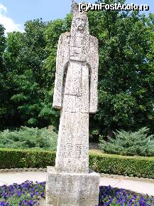 [P08] Statuia lui Neagoe Basarab, ctitorul Manastirii Curtea de Arges » foto by mario 110
 - 
<span class="allrVoted glyphicon glyphicon-heart hidden" id="av49030"></span>
<a class="m-l-10 hidden" id="sv49030" onclick="voting_Foto_DelVot(,49030,4208)" role="button">șterge vot <span class="glyphicon glyphicon-remove"></span></a>
<a id="v949030" class=" c-red"  onclick="voting_Foto_SetVot(49030)" role="button"><span class="glyphicon glyphicon-heart-empty"></span> <b>LIKE</b> = Votează poza</a> <img class="hidden"  id="f49030W9" src="/imagini/loader.gif" border="0" /><span class="AjErrMes hidden" id="e49030ErM"></span>