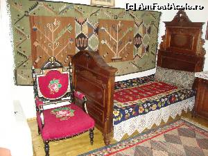 [P16] Casa Memorială Alexandru Vlahuță de la Mănăstirea Agapia - diverse piese de mobilier.  » foto by Floryn81
 - 
<span class="allrVoted glyphicon glyphicon-heart hidden" id="av563316"></span>
<a class="m-l-10 hidden" id="sv563316" onclick="voting_Foto_DelVot(,563316,4213)" role="button">șterge vot <span class="glyphicon glyphicon-remove"></span></a>
<a id="v9563316" class=" c-red"  onclick="voting_Foto_SetVot(563316)" role="button"><span class="glyphicon glyphicon-heart-empty"></span> <b>LIKE</b> = Votează poza</a> <img class="hidden"  id="f563316W9" src="/imagini/loader.gif" border="0" /><span class="AjErrMes hidden" id="e563316ErM"></span>