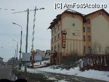 [P202] Pitesti-hotel Yaki » foto by cdg_003
 - 
<span class="allrVoted glyphicon glyphicon-heart hidden" id="av55912"></span>
<a class="m-l-10 hidden" id="sv55912" onclick="voting_Foto_DelVot(,55912,4219)" role="button">șterge vot <span class="glyphicon glyphicon-remove"></span></a>
<a id="v955912" class=" c-red"  onclick="voting_Foto_SetVot(55912)" role="button"><span class="glyphicon glyphicon-heart-empty"></span> <b>LIKE</b> = Votează poza</a> <img class="hidden"  id="f55912W9" src="/imagini/loader.gif" border="0" /><span class="AjErrMes hidden" id="e55912ErM"></span>