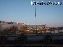 [P220] Euro Mall Pitesti » foto by cdg_003
 - 
<span class="allrVoted glyphicon glyphicon-heart hidden" id="av55932"></span>
<a class="m-l-10 hidden" id="sv55932" onclick="voting_Foto_DelVot(,55932,4219)" role="button">șterge vot <span class="glyphicon glyphicon-remove"></span></a>
<a id="v955932" class=" c-red"  onclick="voting_Foto_SetVot(55932)" role="button"><span class="glyphicon glyphicon-heart-empty"></span> <b>LIKE</b> = Votează poza</a> <img class="hidden"  id="f55932W9" src="/imagini/loader.gif" border="0" /><span class="AjErrMes hidden" id="e55932ErM"></span>