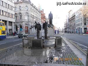 [P14] Dublin - statui si arta urbana pe Dame street » foto by Diaura*
 - 
<span class="allrVoted glyphicon glyphicon-heart hidden" id="av393284"></span>
<a class="m-l-10 hidden" id="sv393284" onclick="voting_Foto_DelVot(,393284,4261)" role="button">șterge vot <span class="glyphicon glyphicon-remove"></span></a>
<a id="v9393284" class=" c-red"  onclick="voting_Foto_SetVot(393284)" role="button"><span class="glyphicon glyphicon-heart-empty"></span> <b>LIKE</b> = Votează poza</a> <img class="hidden"  id="f393284W9" src="/imagini/loader.gif" border="0" /><span class="AjErrMes hidden" id="e393284ErM"></span>