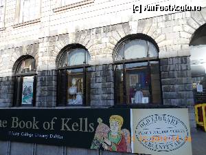 [P17] Dublin - Trinity College, aici este celebra Book of Kells.  » foto by Diaura*
 - 
<span class="allrVoted glyphicon glyphicon-heart hidden" id="av395458"></span>
<a class="m-l-10 hidden" id="sv395458" onclick="voting_Foto_DelVot(,395458,4261)" role="button">șterge vot <span class="glyphicon glyphicon-remove"></span></a>
<a id="v9395458" class=" c-red"  onclick="voting_Foto_SetVot(395458)" role="button"><span class="glyphicon glyphicon-heart-empty"></span> <b>LIKE</b> = Votează poza</a> <img class="hidden"  id="f395458W9" src="/imagini/loader.gif" border="0" /><span class="AjErrMes hidden" id="e395458ErM"></span>