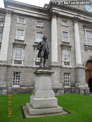 [P03] Dublin - Trinity College, statuia lui Edmund Burke (om politic, orator si filozof)  » foto by Diaura*
 - 
<span class="allrVoted glyphicon glyphicon-heart hidden" id="av395444"></span>
<a class="m-l-10 hidden" id="sv395444" onclick="voting_Foto_DelVot(,395444,4261)" role="button">șterge vot <span class="glyphicon glyphicon-remove"></span></a>
<a id="v9395444" class=" c-red"  onclick="voting_Foto_SetVot(395444)" role="button"><span class="glyphicon glyphicon-heart-empty"></span> <b>LIKE</b> = Votează poza</a> <img class="hidden"  id="f395444W9" src="/imagini/loader.gif" border="0" /><span class="AjErrMes hidden" id="e395444ErM"></span>