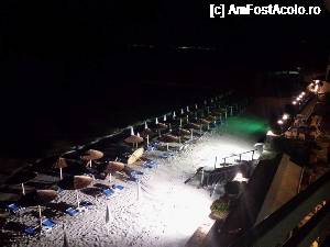 [P11] Plaja noaptea, văzută de pe balcon » foto by cloverina
 - 
<span class="allrVoted glyphicon glyphicon-heart hidden" id="av691668"></span>
<a class="m-l-10 hidden" id="sv691668" onclick="voting_Foto_DelVot(,691668,4275)" role="button">șterge vot <span class="glyphicon glyphicon-remove"></span></a>
<a id="v9691668" class=" c-red"  onclick="voting_Foto_SetVot(691668)" role="button"><span class="glyphicon glyphicon-heart-empty"></span> <b>LIKE</b> = Votează poza</a> <img class="hidden"  id="f691668W9" src="/imagini/loader.gif" border="0" /><span class="AjErrMes hidden" id="e691668ErM"></span>