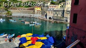 [P12] Vernazza - terasa cu tricolorul românesc » foto by k-lator
 - 
<span class="allrVoted glyphicon glyphicon-heart hidden" id="av1398270"></span>
<a class="m-l-10 hidden" id="sv1398270" onclick="voting_Foto_DelVot(,1398270,4285)" role="button">șterge vot <span class="glyphicon glyphicon-remove"></span></a>
<a id="v91398270" class=" c-red"  onclick="voting_Foto_SetVot(1398270)" role="button"><span class="glyphicon glyphicon-heart-empty"></span> <b>LIKE</b> = Votează poza</a> <img class="hidden"  id="f1398270W9" src="/imagini/loader.gif" border="0" /><span class="AjErrMes hidden" id="e1398270ErM"></span>