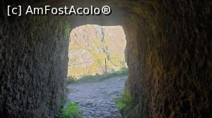 [P23] multe tuneluri săpate &icirc;n st&icirc;ncă » foto by cristian pinte
 - 
<span class="allrVoted glyphicon glyphicon-heart hidden" id="av1203316"></span>
<a class="m-l-10 hidden" id="sv1203316" onclick="voting_Foto_DelVot(,1203316,4289)" role="button">șterge vot <span class="glyphicon glyphicon-remove"></span></a>
<a id="v91203316" class=" c-red"  onclick="voting_Foto_SetVot(1203316)" role="button"><span class="glyphicon glyphicon-heart-empty"></span> <b>LIKE</b> = Votează poza</a> <img class="hidden"  id="f1203316W9" src="/imagini/loader.gif" border="0" /><span class="AjErrMes hidden" id="e1203316ErM"></span>