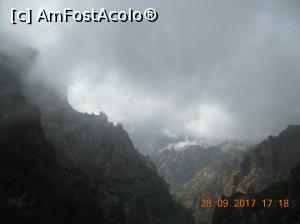 [P46] Nori amenintatori pe traseul dintre cele doua varfuri » foto by pmanuela
 - 
<span class="allrVoted glyphicon glyphicon-heart hidden" id="av1010002"></span>
<a class="m-l-10 hidden" id="sv1010002" onclick="voting_Foto_DelVot(,1010002,4289)" role="button">șterge vot <span class="glyphicon glyphicon-remove"></span></a>
<a id="v91010002" class=" c-red"  onclick="voting_Foto_SetVot(1010002)" role="button"><span class="glyphicon glyphicon-heart-empty"></span> <b>LIKE</b> = Votează poza</a> <img class="hidden"  id="f1010002W9" src="/imagini/loader.gif" border="0" /><span class="AjErrMes hidden" id="e1010002ErM"></span>