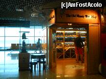 [P08] Vinul de Madeira are o buna reprezentare si in aeroport » foto by Delight
 - 
<span class="allrVoted glyphicon glyphicon-heart hidden" id="av257382"></span>
<a class="m-l-10 hidden" id="sv257382" onclick="voting_Foto_DelVot(,257382,4289)" role="button">șterge vot <span class="glyphicon glyphicon-remove"></span></a>
<a id="v9257382" class=" c-red"  onclick="voting_Foto_SetVot(257382)" role="button"><span class="glyphicon glyphicon-heart-empty"></span> <b>LIKE</b> = Votează poza</a> <img class="hidden"  id="f257382W9" src="/imagini/loader.gif" border="0" /><span class="AjErrMes hidden" id="e257382ErM"></span>