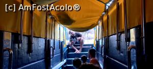 [P10] capitanul cu o dorada vie in mana » foto by elenaadina
 - 
<span class="allrVoted glyphicon glyphicon-heart hidden" id="av1325690"></span>
<a class="m-l-10 hidden" id="sv1325690" onclick="voting_Foto_DelVot(,1325690,4289)" role="button">șterge vot <span class="glyphicon glyphicon-remove"></span></a>
<a id="v91325690" class=" c-red"  onclick="voting_Foto_SetVot(1325690)" role="button"><span class="glyphicon glyphicon-heart-empty"></span> <b>LIKE</b> = Votează poza</a> <img class="hidden"  id="f1325690W9" src="/imagini/loader.gif" border="0" /><span class="AjErrMes hidden" id="e1325690ErM"></span>