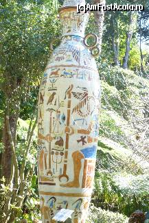 [P11] Cel mai mare vas de ceramica, prezentat in guiness book,se afla in gradina tropicala din Funchal. » foto by ARA
 - 
<span class="allrVoted glyphicon glyphicon-heart hidden" id="av76783"></span>
<a class="m-l-10 hidden" id="sv76783" onclick="voting_Foto_DelVot(,76783,4289)" role="button">șterge vot <span class="glyphicon glyphicon-remove"></span></a>
<a id="v976783" class=" c-red"  onclick="voting_Foto_SetVot(76783)" role="button"><span class="glyphicon glyphicon-heart-empty"></span> <b>LIKE</b> = Votează poza</a> <img class="hidden"  id="f76783W9" src="/imagini/loader.gif" border="0" /><span class="AjErrMes hidden" id="e76783ErM"></span>