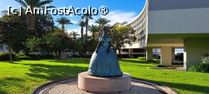 [P05] Împărătesa Sissi a Austriei are un monument dedicat în Funchal » foto by irinad
 - 
<span class="allrVoted glyphicon glyphicon-heart hidden" id="av1501221"></span>
<a class="m-l-10 hidden" id="sv1501221" onclick="voting_Foto_DelVot(,1501221,4289)" role="button">șterge vot <span class="glyphicon glyphicon-remove"></span></a>
<a id="v91501221" class=" c-red"  onclick="voting_Foto_SetVot(1501221)" role="button"><span class="glyphicon glyphicon-heart-empty"></span> <b>LIKE</b> = Votează poza</a> <img class="hidden"  id="f1501221W9" src="/imagini/loader.gif" border="0" /><span class="AjErrMes hidden" id="e1501221ErM"></span>