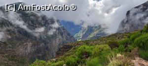 [P85] Zona din preajma Pico de Arieiro, învăluită în ceață. Soarele răzbate printre fuioarele de ceață » foto by irinad
 - 
<span class="allrVoted glyphicon glyphicon-heart hidden" id="av1501301"></span>
<a class="m-l-10 hidden" id="sv1501301" onclick="voting_Foto_DelVot(,1501301,4289)" role="button">șterge vot <span class="glyphicon glyphicon-remove"></span></a>
<a id="v91501301" class=" c-red"  onclick="voting_Foto_SetVot(1501301)" role="button"><span class="glyphicon glyphicon-heart-empty"></span> <b>LIKE</b> = Votează poza</a> <img class="hidden"  id="f1501301W9" src="/imagini/loader.gif" border="0" /><span class="AjErrMes hidden" id="e1501301ErM"></span>