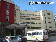 [P13] Intrarea in Hotel Cota 1400 » foto by pink_gabi*
 - 
<span class="allrVoted glyphicon glyphicon-heart hidden" id="av80168"></span>
<a class="m-l-10 hidden" id="sv80168" onclick="voting_Foto_DelVot(,80168,4342)" role="button">șterge vot <span class="glyphicon glyphicon-remove"></span></a>
<a id="v980168" class=" c-red"  onclick="voting_Foto_SetVot(80168)" role="button"><span class="glyphicon glyphicon-heart-empty"></span> <b>LIKE</b> = Votează poza</a> <img class="hidden"  id="f80168W9" src="/imagini/loader.gif" border="0" /><span class="AjErrMes hidden" id="e80168ErM"></span>
