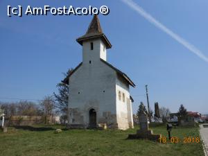 [P25] Biserica din Streisângeorgiu - Biserica monument din cimitirul satului.  » foto by iulianic
 - 
<span class="allrVoted glyphicon glyphicon-heart hidden" id="av726597"></span>
<a class="m-l-10 hidden" id="sv726597" onclick="voting_Foto_DelVot(,726597,4346)" role="button">șterge vot <span class="glyphicon glyphicon-remove"></span></a>
<a id="v9726597" class=" c-red"  onclick="voting_Foto_SetVot(726597)" role="button"><span class="glyphicon glyphicon-heart-empty"></span> <b>LIKE</b> = Votează poza</a> <img class="hidden"  id="f726597W9" src="/imagini/loader.gif" border="0" /><span class="AjErrMes hidden" id="e726597ErM"></span>