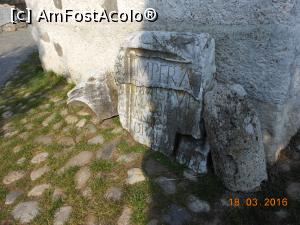 [P43] Biserica Densuș - Pietre romane.  » foto by iulianic
 - 
<span class="allrVoted glyphicon glyphicon-heart hidden" id="av726615"></span>
<a class="m-l-10 hidden" id="sv726615" onclick="voting_Foto_DelVot(,726615,4346)" role="button">șterge vot <span class="glyphicon glyphicon-remove"></span></a>
<a id="v9726615" class=" c-red"  onclick="voting_Foto_SetVot(726615)" role="button"><span class="glyphicon glyphicon-heart-empty"></span> <b>LIKE</b> = Votează poza</a> <img class="hidden"  id="f726615W9" src="/imagini/loader.gif" border="0" /><span class="AjErrMes hidden" id="e726615ErM"></span>