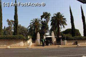 [P44] Haifa, Grădinile Baha’i, Intrarea Principală, accesul în zona de mijloc a Grădinilor Interioare și la Altarul lui Bab » foto by mprofeanu
 - 
<span class="allrVoted glyphicon glyphicon-heart hidden" id="av952363"></span>
<a class="m-l-10 hidden" id="sv952363" onclick="voting_Foto_DelVot(,952363,4368)" role="button">șterge vot <span class="glyphicon glyphicon-remove"></span></a>
<a id="v9952363" class=" c-red"  onclick="voting_Foto_SetVot(952363)" role="button"><span class="glyphicon glyphicon-heart-empty"></span> <b>LIKE</b> = Votează poza</a> <img class="hidden"  id="f952363W9" src="/imagini/loader.gif" border="0" /><span class="AjErrMes hidden" id="e952363ErM"></span>