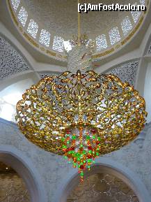 [P02] Cel mai mare candelabru din lume  cu cristale Swarovski » foto by david
 - 
<span class="allrVoted glyphicon glyphicon-heart hidden" id="av37941"></span>
<a class="m-l-10 hidden" id="sv37941" onclick="voting_Foto_DelVot(,37941,4375)" role="button">șterge vot <span class="glyphicon glyphicon-remove"></span></a>
<a id="v937941" class=" c-red"  onclick="voting_Foto_SetVot(37941)" role="button"><span class="glyphicon glyphicon-heart-empty"></span> <b>LIKE</b> = Votează poza</a> <img class="hidden"  id="f37941W9" src="/imagini/loader.gif" border="0" /><span class="AjErrMes hidden" id="e37941ErM"></span>