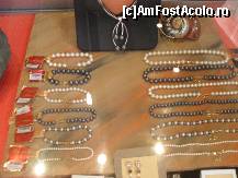 [P45] Magazinul cu perle de Mallorca » foto by georgiana
 - 
<span class="allrVoted glyphicon glyphicon-heart hidden" id="av220561"></span>
<a class="m-l-10 hidden" id="sv220561" onclick="voting_Foto_DelVot(,220561,4407)" role="button">șterge vot <span class="glyphicon glyphicon-remove"></span></a>
<a id="v9220561" class=" c-red"  onclick="voting_Foto_SetVot(220561)" role="button"><span class="glyphicon glyphicon-heart-empty"></span> <b>LIKE</b> = Votează poza</a> <img class="hidden"  id="f220561W9" src="/imagini/loader.gif" border="0" /><span class="AjErrMes hidden" id="e220561ErM"></span>