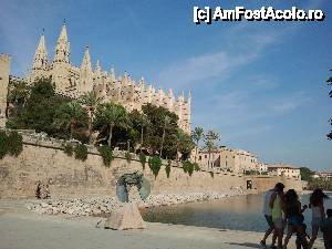 [P07] catedrala din mallorca » foto by Ioana_Ioana
 - 
<span class="allrVoted glyphicon glyphicon-heart hidden" id="av411483"></span>
<a class="m-l-10 hidden" id="sv411483" onclick="voting_Foto_DelVot(,411483,4407)" role="button">șterge vot <span class="glyphicon glyphicon-remove"></span></a>
<a id="v9411483" class=" c-red"  onclick="voting_Foto_SetVot(411483)" role="button"><span class="glyphicon glyphicon-heart-empty"></span> <b>LIKE</b> = Votează poza</a> <img class="hidden"  id="f411483W9" src="/imagini/loader.gif" border="0" /><span class="AjErrMes hidden" id="e411483ErM"></span>